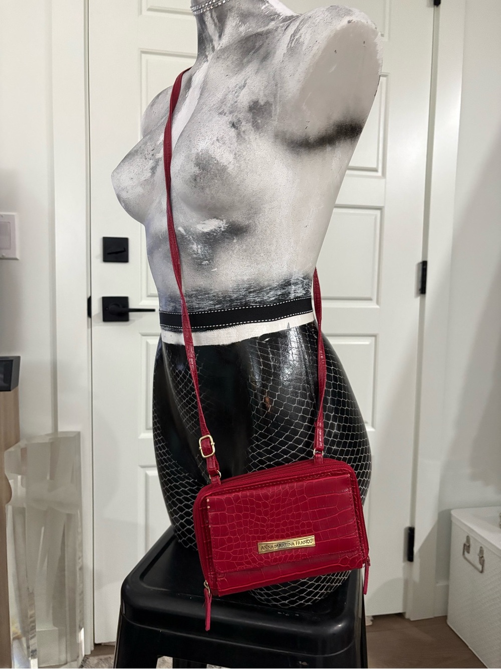 Anna Grace Red Croc-Embossed Crossbody Bag
